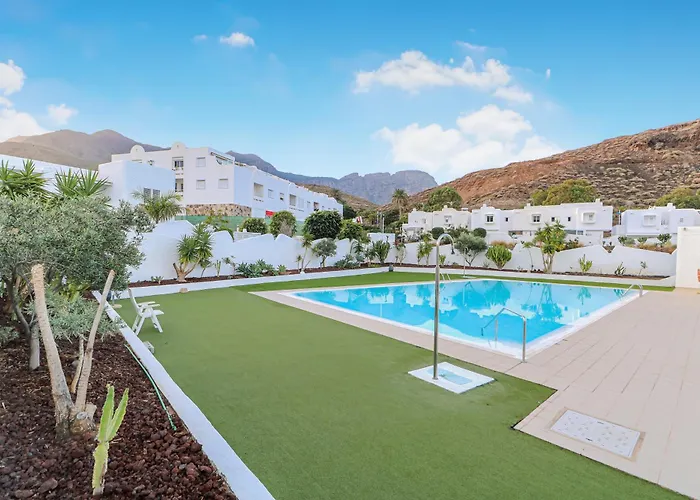 Cheerful House Puerto De Las Nieves